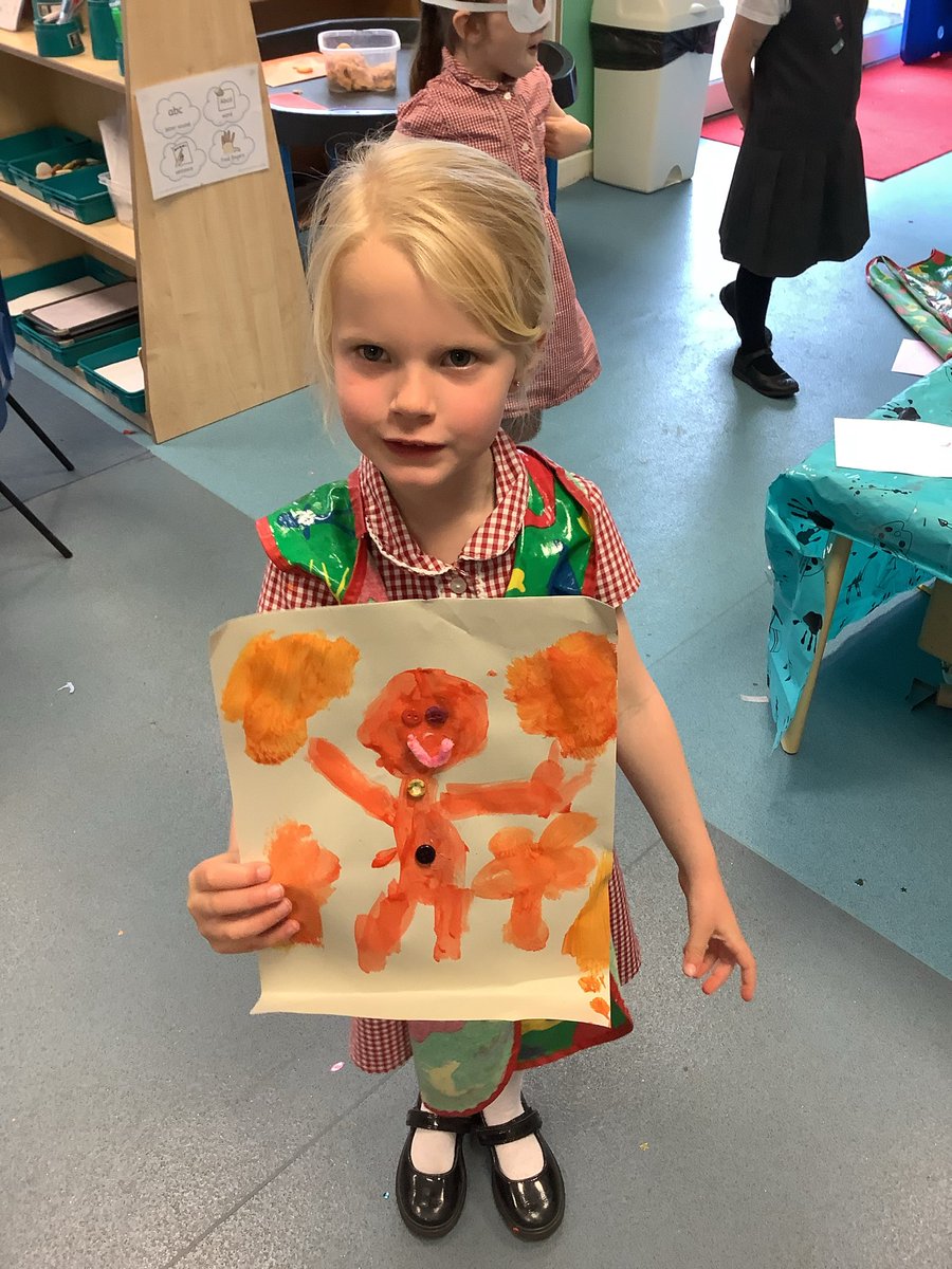 RECEPTIONOPS's tweet photo. What a great start to our week in #reception this week we are reading ‘The Gingerbread Man’ During the afternoon, children have painted pictures of the gingerbread man using colour mixing, made play dough gingerbread men and even drawn some fantastic pictures of him too. https://t.co/61fcG6tDcl