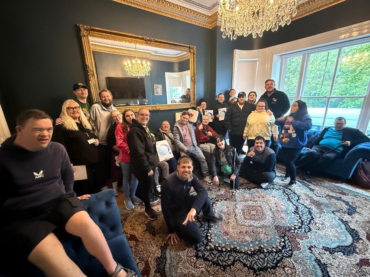 TheOKFoundation's tweet photo. Thomas, Toni and all the amazing staff and young adults from The Young Adults Respite Services in Huyton receiving their defibrillator from Mark King OBE after a fantastic morning of CPR and defibrillator training with everybody. 💙

#TheOliverKingFoundation #Defibrillator https://t.co/7GT4Iev7lK