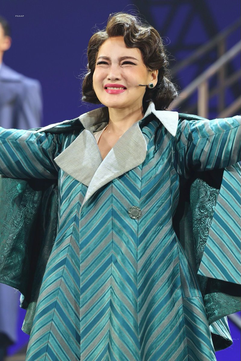 파앝 tweet media