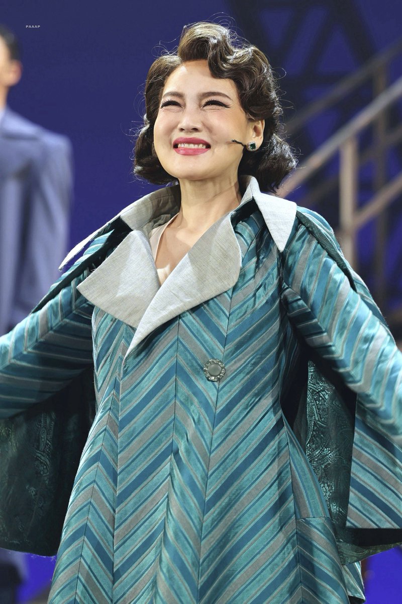 파앝 tweet media