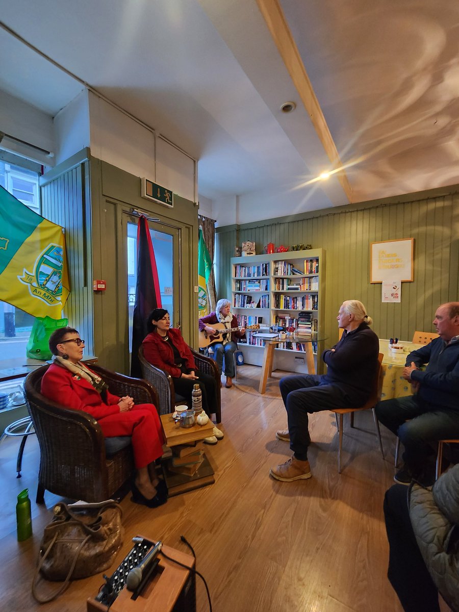 MeathIPSC's tweet photo. Thank you to Lubnah @BADIL_Center for sharing experience of life under military occupation &amp; right under international law for self determination &amp; return to their homeland The Irish Government sanction of Israel
Thanks to Colette for music &amp; The Bookmarket for hosting 
@ipsc48 https://t.co/sBryU3Wx8G