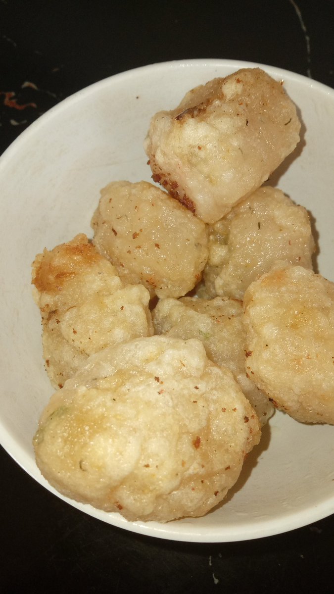 senjakelab57915's tweet photo. Bakso Udang🤤 https://t.co/dh8wTHCt5L
