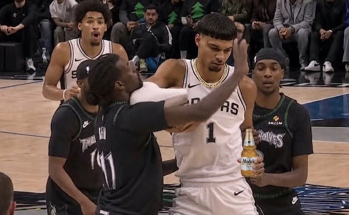 redditspurs's tweet photo. gm &amp; happy game day chat https://t.co/INQk9Ie5W9