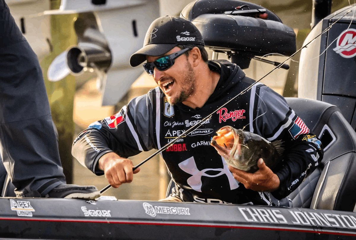 outdoorsmencom's tweet photo. Chris Johnston put together a dominant performance at Santee Cooper, weighing 113 lbs, 12 oz over four days to capture the Bassmaster Elite title — winning by a massive 19 lbs, 12 oz margin! 🎣🔥
-
-
-
#bassfishing #fishingtournament #bassmaster #angler https://t.co/n09CQlF83W