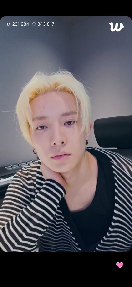 AYSHSUNOO_FATE's tweet photo. in korea this means only one thing…. https://t.co/ugI5I1ISZa