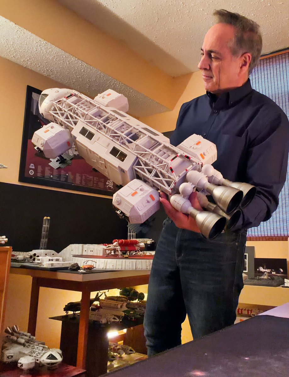 EagleAlpha1999's tweet photo. ... and yes, Eagle: 1976 is totally wooshable! 😄🚀 Just make sure you don't grab or hold it by its girder truss structure! #space1999 #eagle1976 #ZicaToys #GiantLeapToys #AndersonEntertainment #AlphaEdition https://t.co/m69tAsfO8O