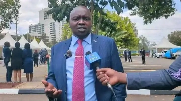 wambuii tweet media