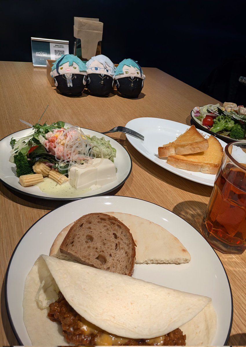 7greatmap's tweet photo. 樽のようなオクタヴィネルのうつりこみ

※いっちょさんのぬいです https://t.co/zOleztEVKp