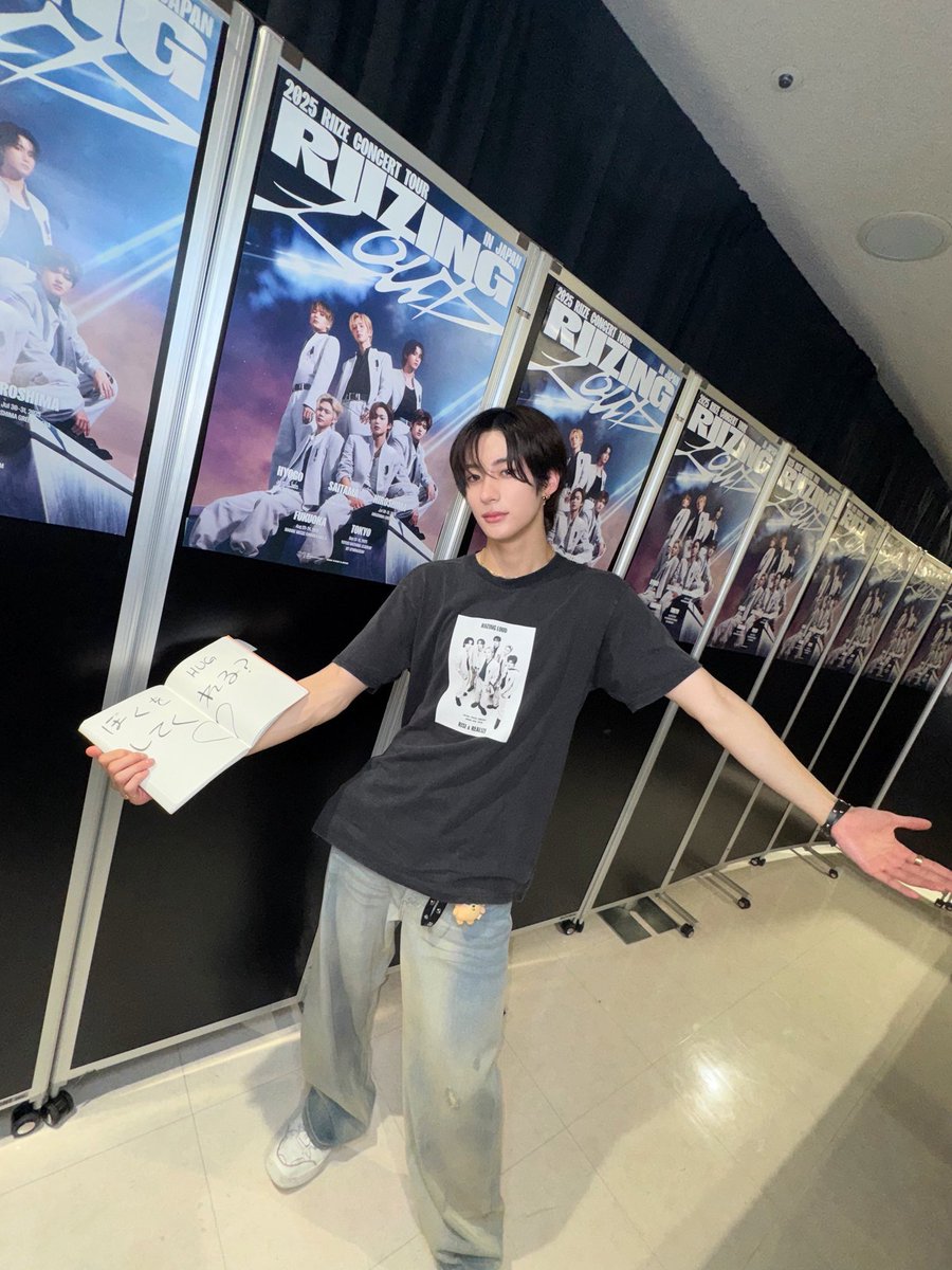 팅 tweet media