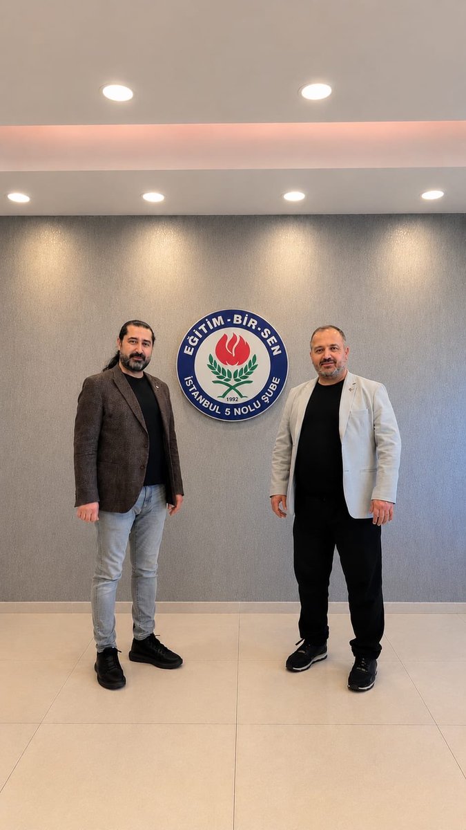 AtmacaTARKAN's tweet photo. Zirveden Yeni Ufuklara: Tarihi Rekor, Muhteşem Başarı!
Esenyurt Eğitim-Bir-Sen olarak, “Zirveden Yeni Ufuklara” mottosuyla çıktığımız bu kutlu yolda üye sayımızı 2.113’ten 2.636’ya çıkararak, ailemizi %24,75 oranında büyüttük ve gücümüze güç kattık.
Esenyurt Eğitim-Bir-Sen https://t.co/29zpfNIWhN