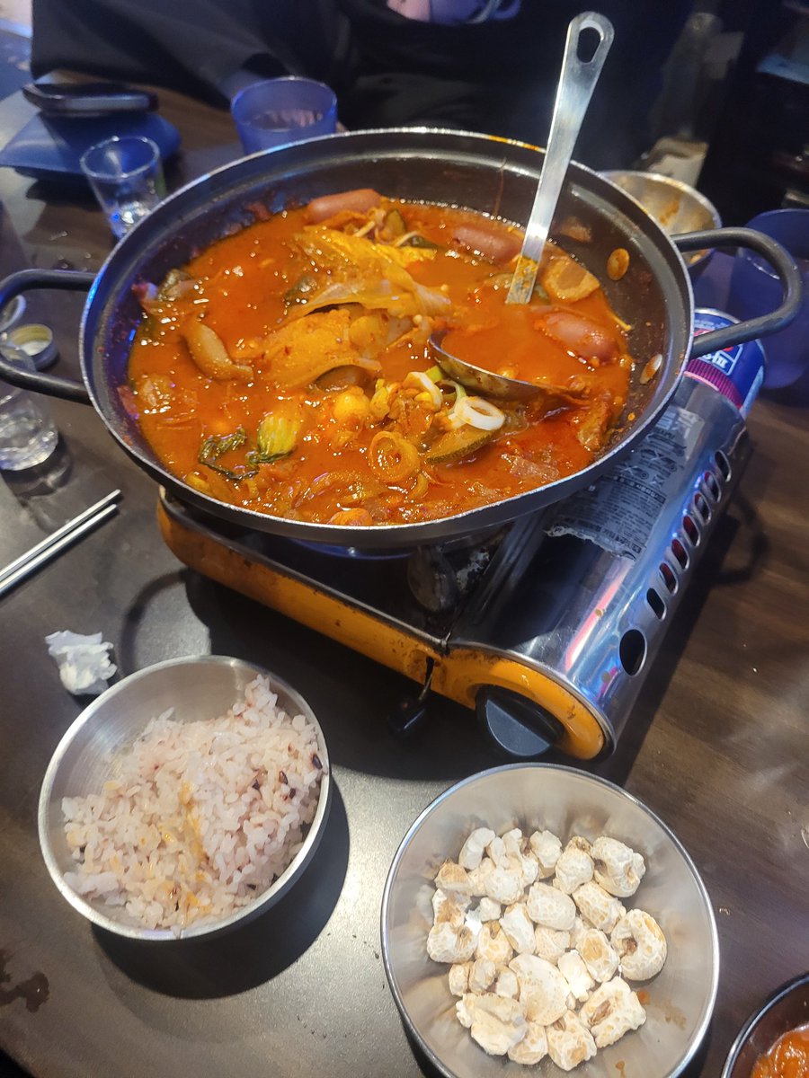 아야데 tweet media