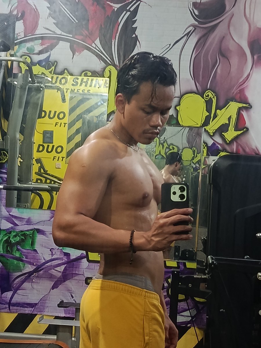 JigglyBuffed tweet media
