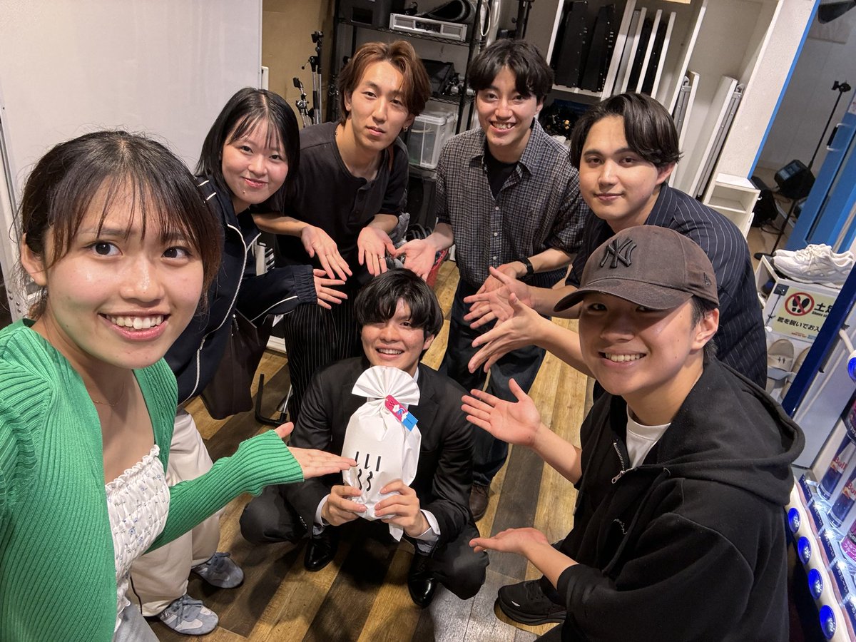 seishunbb's tweet photo. 🟦🟦🟦🟦🏫バンクリ🏫🟦🟦🟦🟦

いがともさん(@Ig_Tm_ac)にバンクリをしていただきました！

ステージングも表現もたくさん教えていただき、劇的ビフォーアフターぶりに一同大興奮でした✨

より良いステージを作れるよう頑張ります！本当にありがとうございました🥹

🟦🟦🟦🟦🟦🟦🟦🟦🟦🟦🟦🟦🟦 https://t.co/R1lMvJxo9T