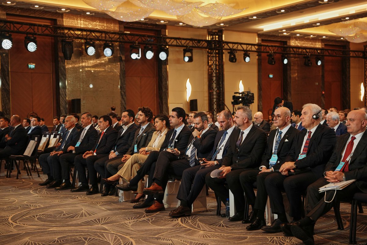 TUKIBKZ's tweet photo. TÜKİB Yön.Kur. Başkanı Hikmet Atalay başkanlığındaki heyet Kazakistan ve Türkiye Cumhurbaşkanlarının katılımıyla Astana’da gerçekleşen Kazakistan – Türkiye İş Forumu’na katıldı. https://t.co/tvHB295weH