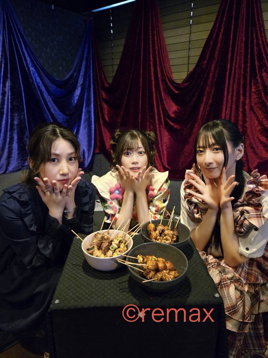 remax_web's tweet photo. #佐倉薫 #長島光那 #花谷麻妃 出演✨
『FALZONI Plus lady's feat.三姉妹』

ファルゾーニタウンに引越してきました🫏
執事さん
今月より宜しくお願いします🙇‍♀️

焼鳥が初めてのお嬢様達😝

ダミヘ凄かったですね
来月もします！台詞お待ちしてます🙏

#FP三姉妹

※画像の転載・転用はご遠慮下さい。 https://t.co/8Te4SOnRSu