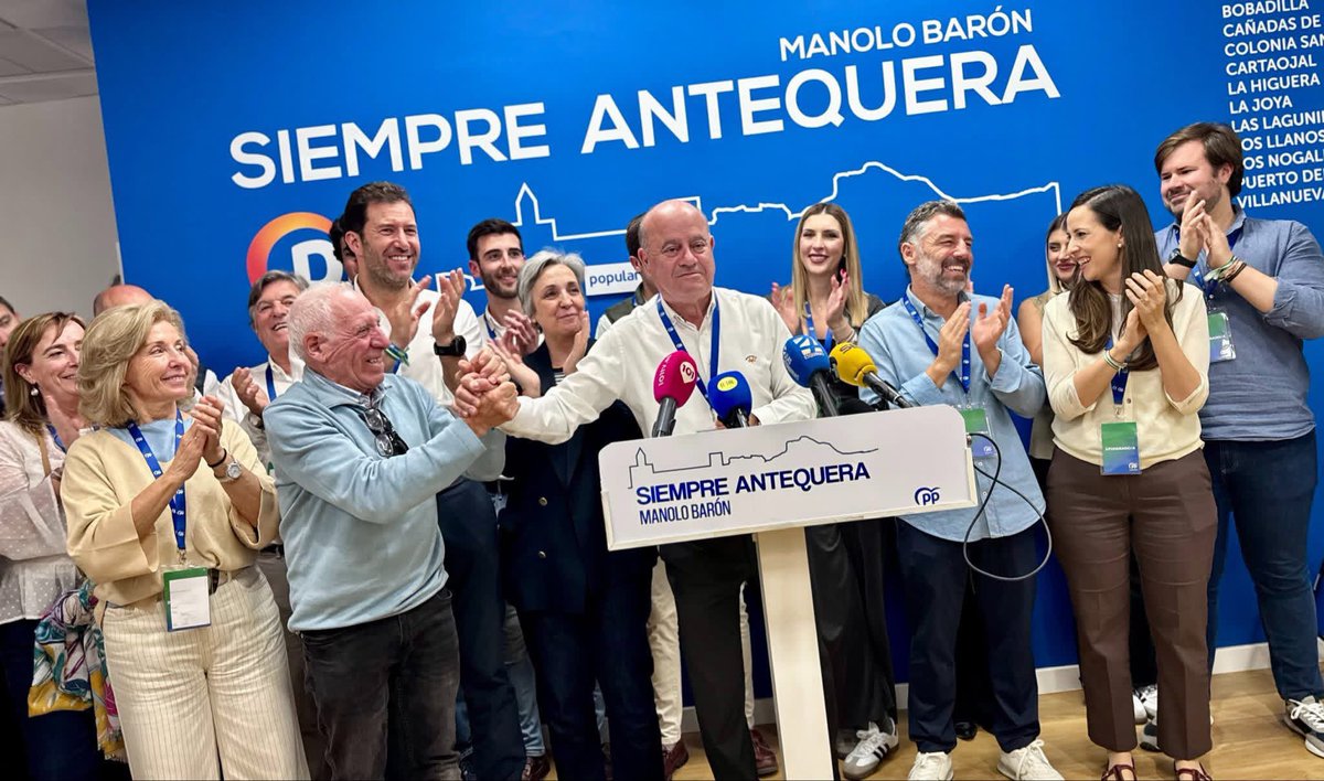 antgarm's tweet photo. 🗳️ #17M histórico en Antequera: jornada ejemplar, sin incidentes y llena de democracia 

💙 Ayer ganó Antequera, ganó Málaga y ganó Andalucía con @JuanMa_Moreno y el @ppandaluz 

🙌 @manolo_baron seguirá liderando el proyecto de #SiempreAntequera para las municipales de 2027 🚀 https://t.co/m4usXbBM6K