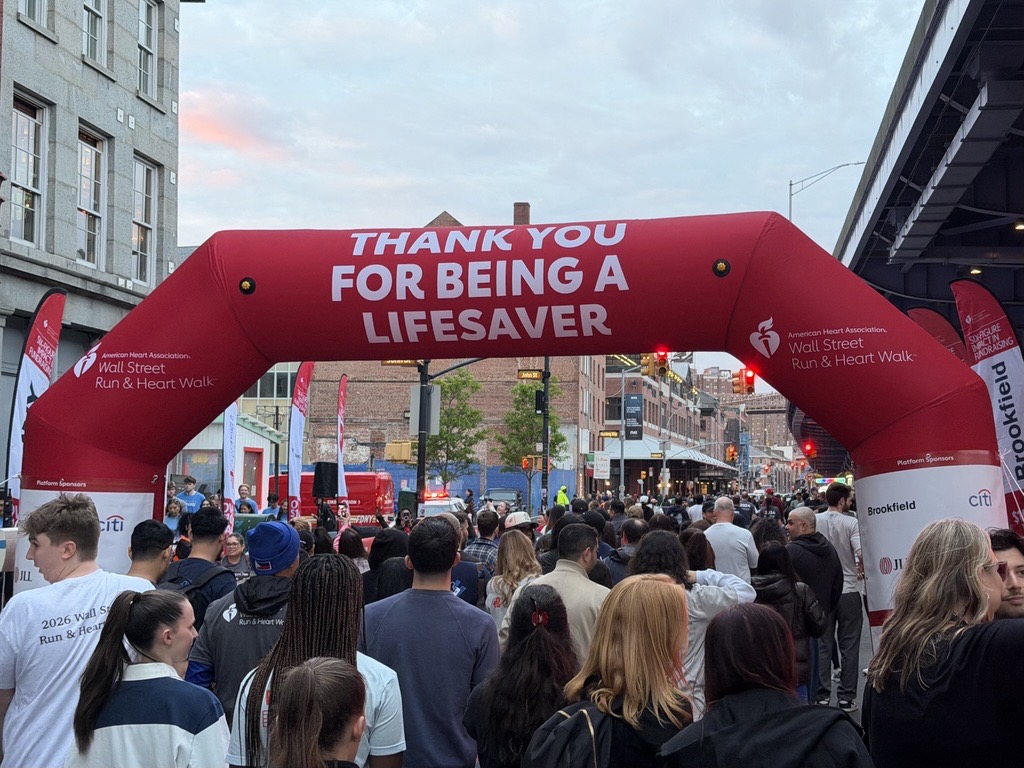 HoffArch's tweet photo. Shout out to the Hoffmann team at Wall Street Run &amp; Heart Walk, who raised over $2k for @American_Heart! Congrats to Juan Kuriyama, Kristen Anderson, Melissa Melone, Inderpal Singh, Martin Sosa, Kelvin Lee, Lauren McCloskey, Chelsea Doyle &amp; Rob Fraguada on completing the course! https://t.co/A5QjfatxkP