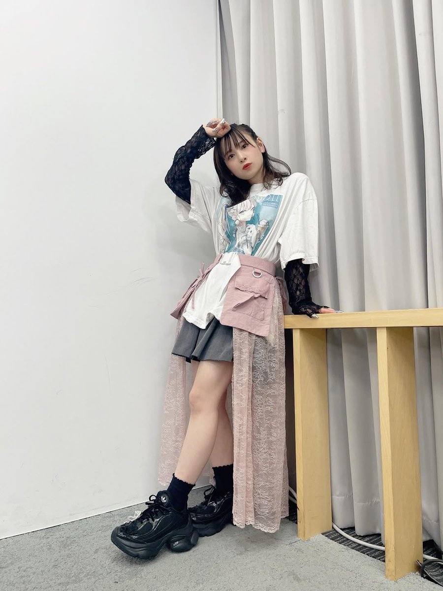 Maeda Kaori (前田 佳織里) x Adidas Ozvenuz