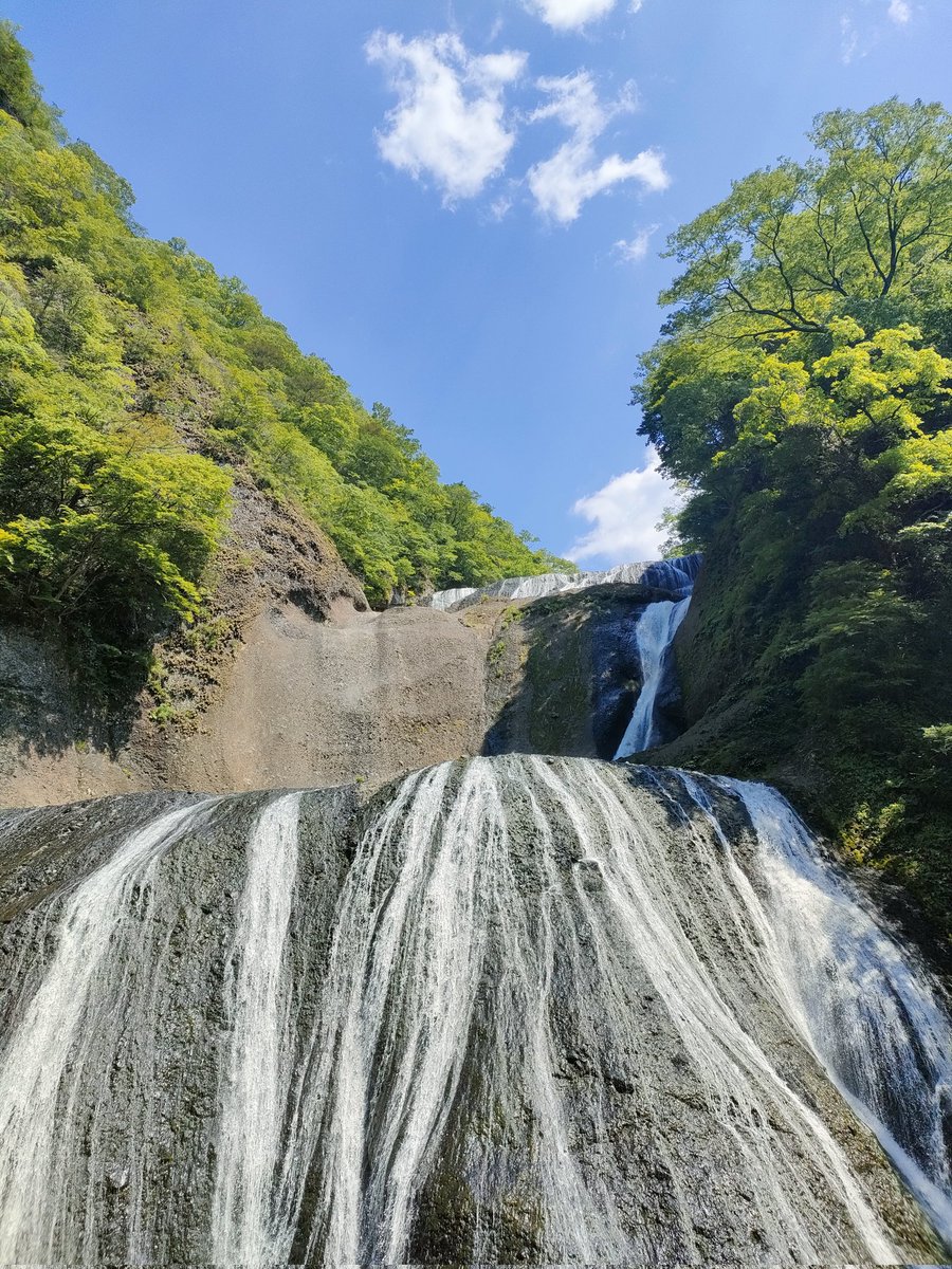 chirucchibird's tweet photo. 袋田の滝、日本３名瀑の１つ。なかなか良かったです。 https://t.co/OgYUce6VYm