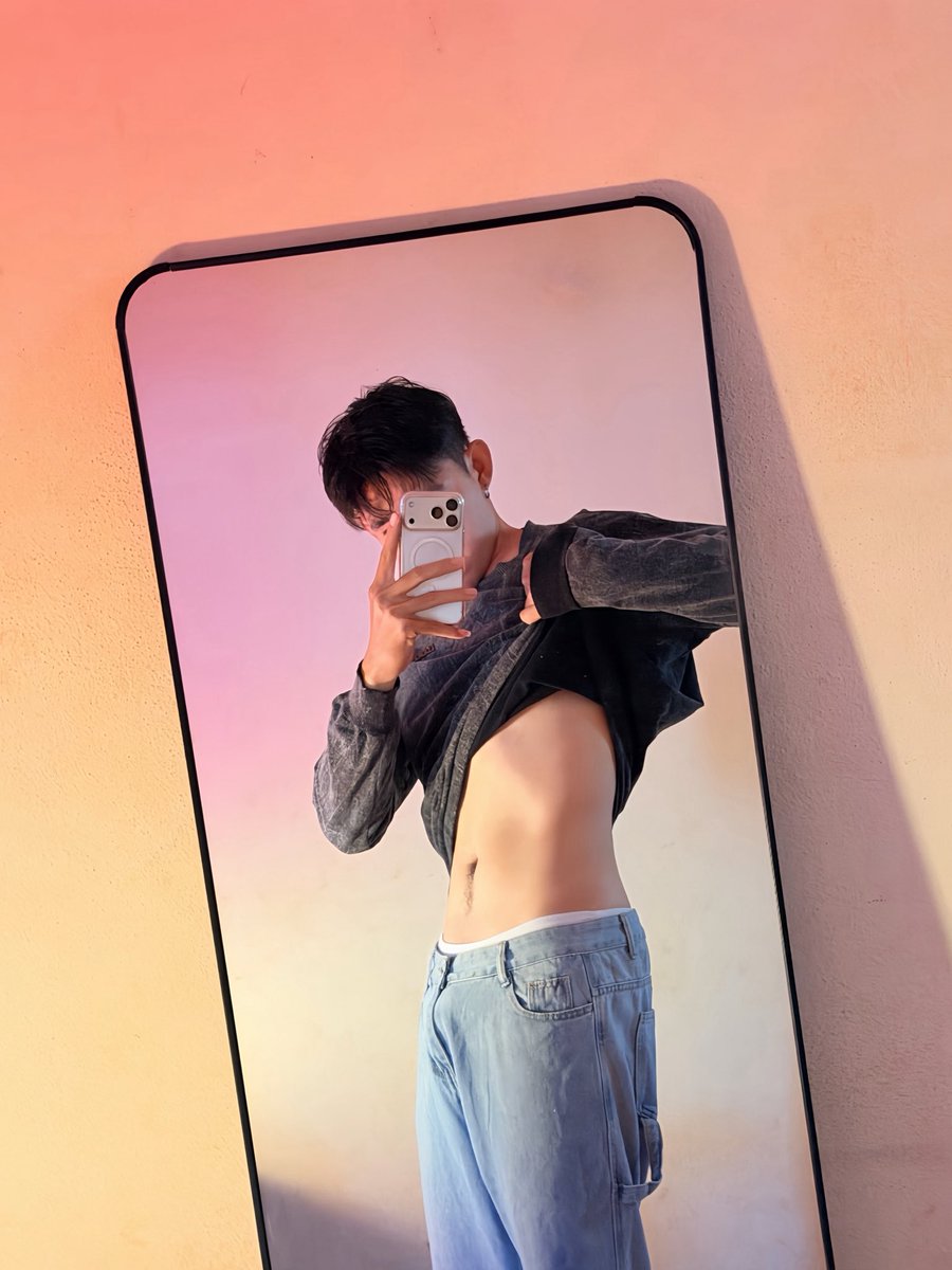 chxlxsh - ชลัช tweet media