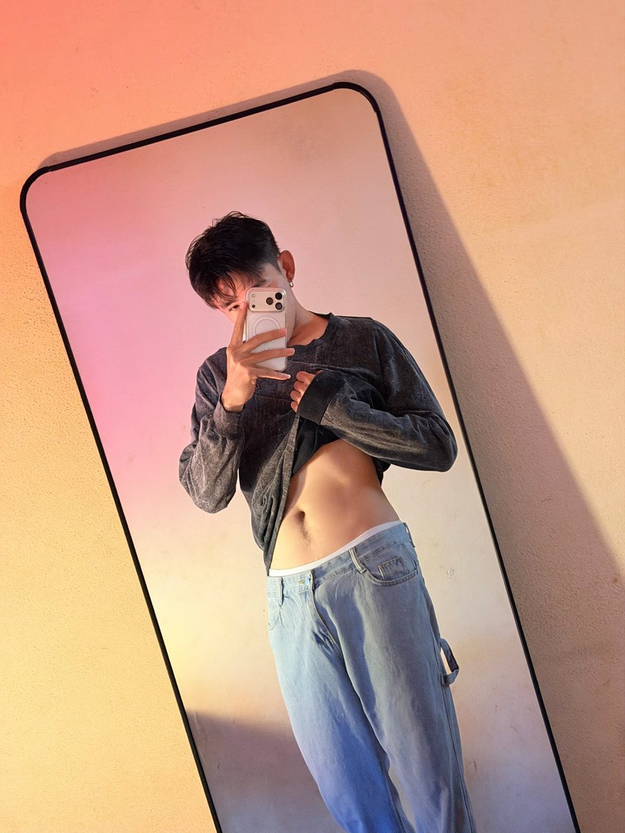 chxlxsh - ชลัช tweet media