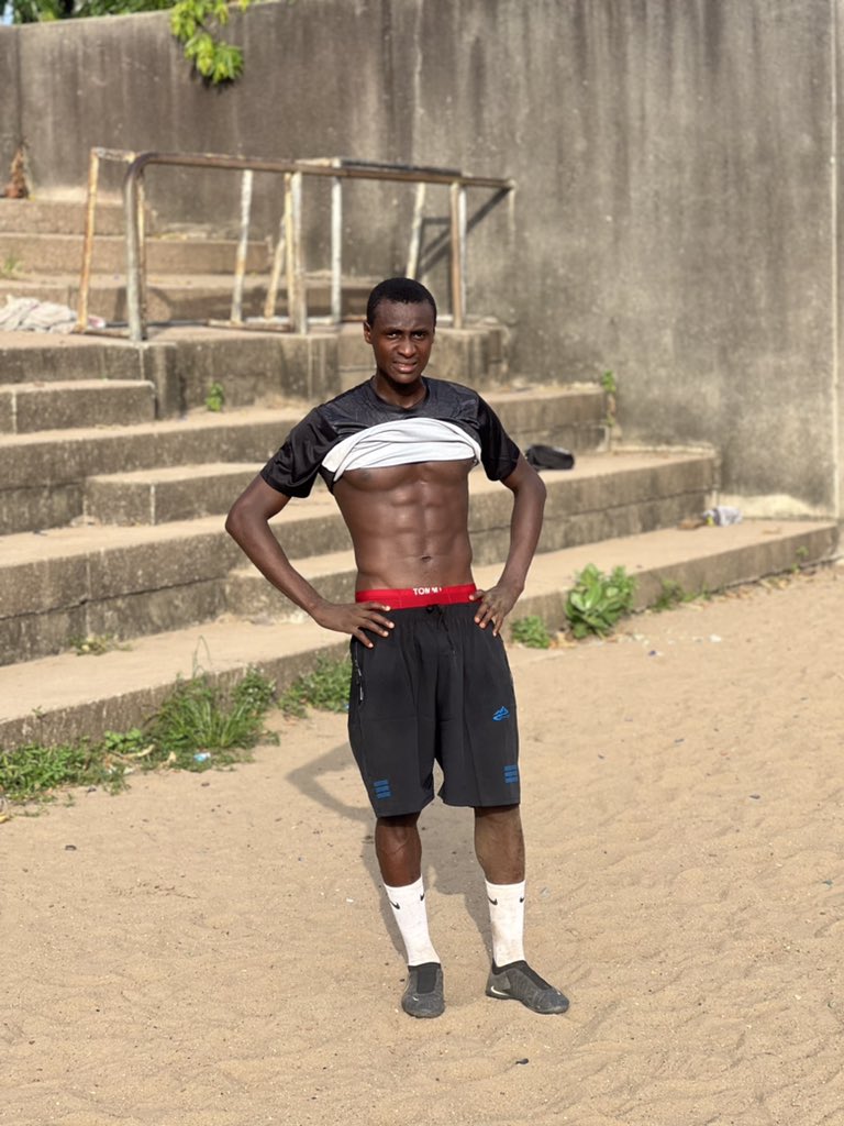 lil_ben93's tweet photo. Tie Lord is my strength 💪🏾💪🏾🔥🤲🏿🙏 https://t.co/TNR7UyKTjN