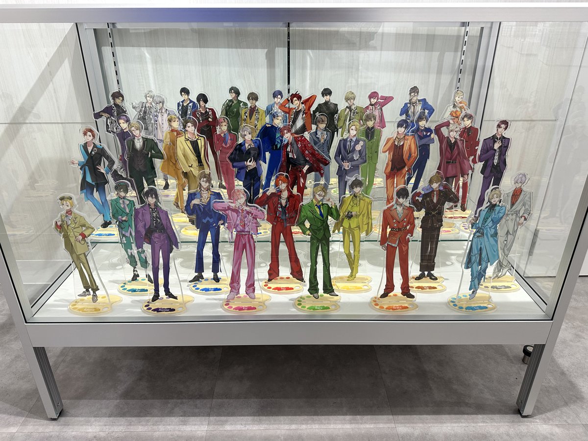 アニメイト梅田で #ツキプロショップ 「Vivid Runway #ビビラン」やっ