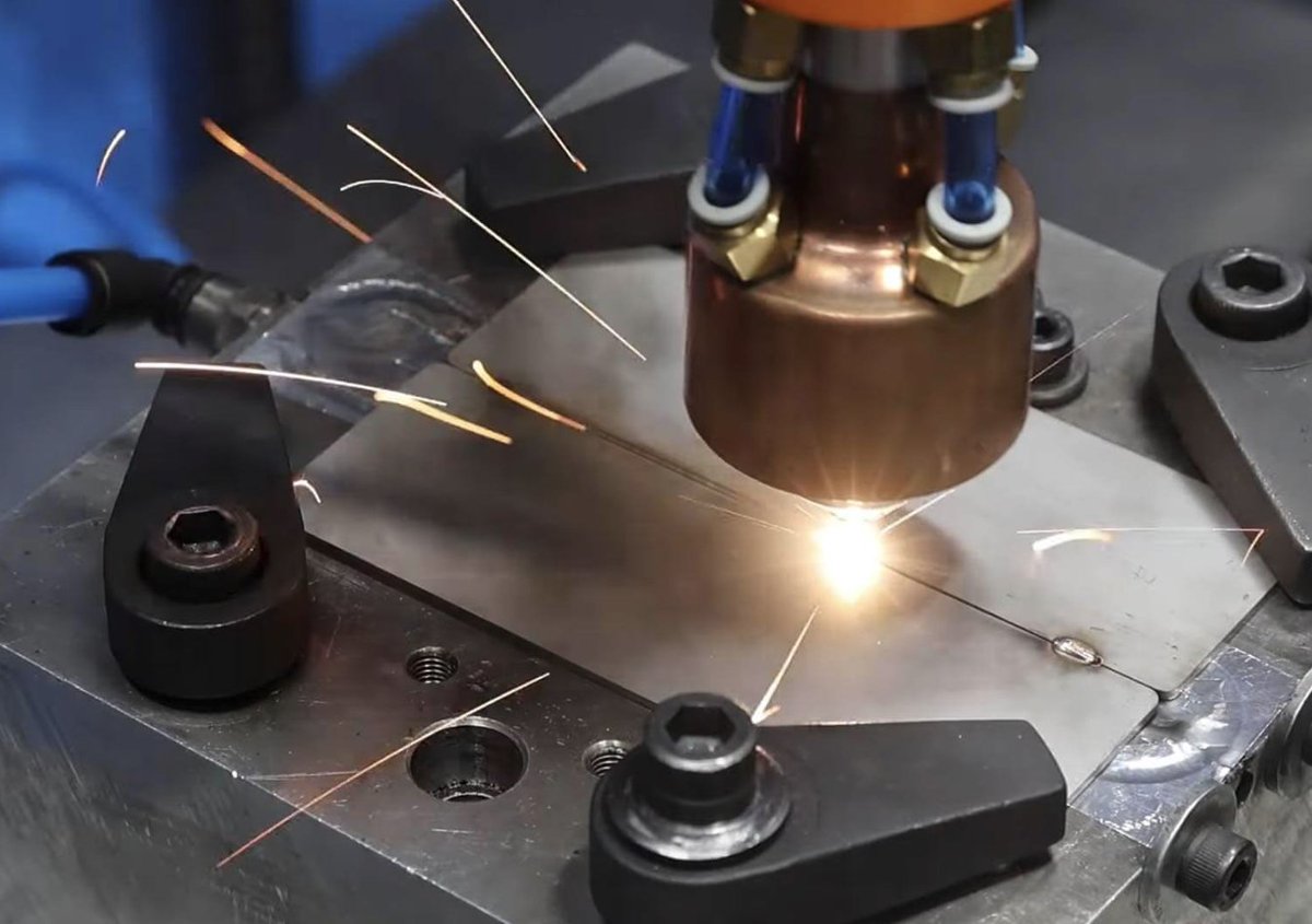 TechgenMedia's tweet photo. Robotic laser welding is moving from “future shop” fantasy to practical throughput tool. Shop Floor Lasers keeps you informed about the latest tech.
@primapower
https://t.co/bumZAljoLm https://t.co/pHLEtKqgAV