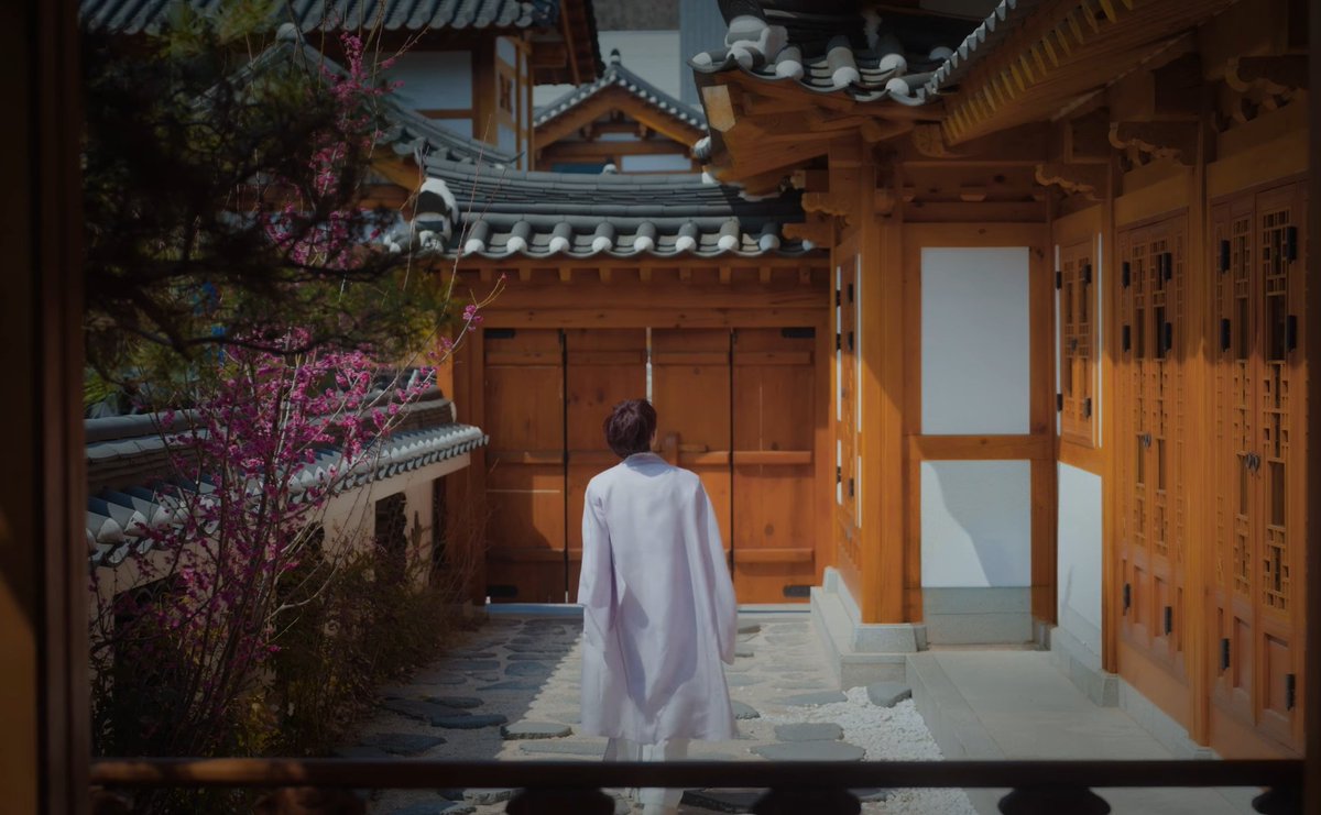 280_270_110_100's tweet photo. 모연설화에서 첫만남 이런식인거 기억하시는 분 .. https://t.co/slP15CEo6W