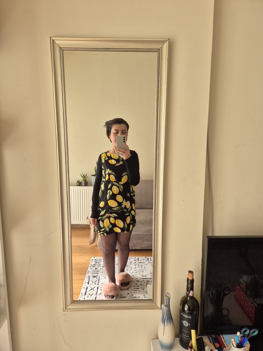 busratonbas's tweet photo. Limonnn 🍋 https://t.co/bhZbi4QKR4