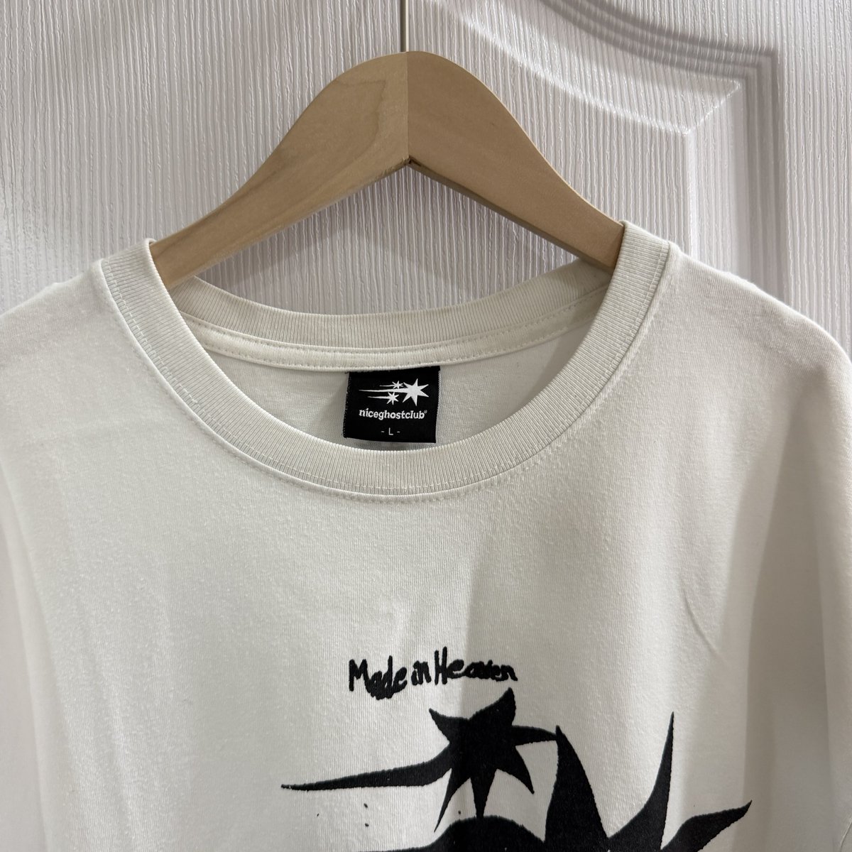 Octoberstuff's tweet photo. 🥟 ´NICE GHOST CLUB TORNADO LOGO TEE 
สีขาวดรอป สกรีนไม่เต็มแต่ไม่แตกงับ 
(10/10) (size 🥣) อก 48 ยาว 28 นิ้ว
price : 449 รวมส่ง  .-
#เสื้อยืดเกาหลี #สเวตเตอร์เกาหลี #สเวตเตอร์มือสอง #พรีออเดอร์เกาหลี #ไอดอลใส่ #NCTDREAM #ส่งต่อเสื้อผ้า #niceghostclub https://t.co/U8DfxNQohn
