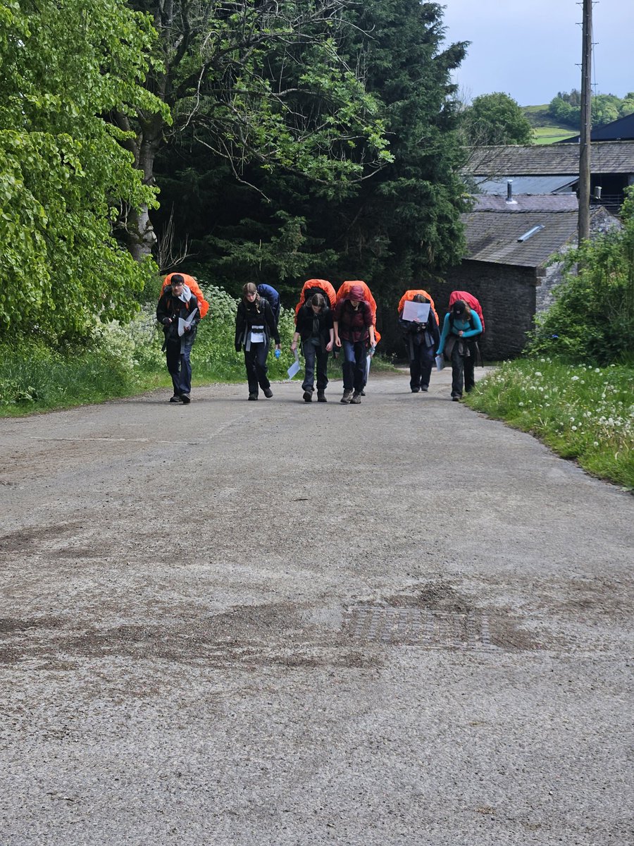 SharplesDofE's tweet photo. It's a wrap...well done to all our Silver @DofE students who absolutely smashed their practice expedition @SharplesSchool @DofEGMTeam https://t.co/3icY1R08zz