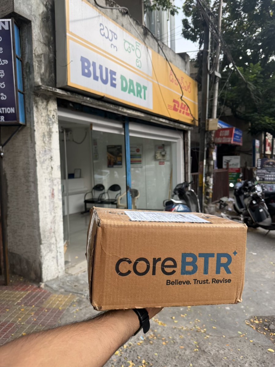 sinbycos_tan's tweet photo. Finally after 42 days of calls , requests , begging , parcel losts , new parcel requests, depressions, oppressions ... finally I went and took the notes at courier office ππ it got struck but this time near to me so thank Veerabdrudu ππ #corebtr https://t.co/cHfbH92wqp
