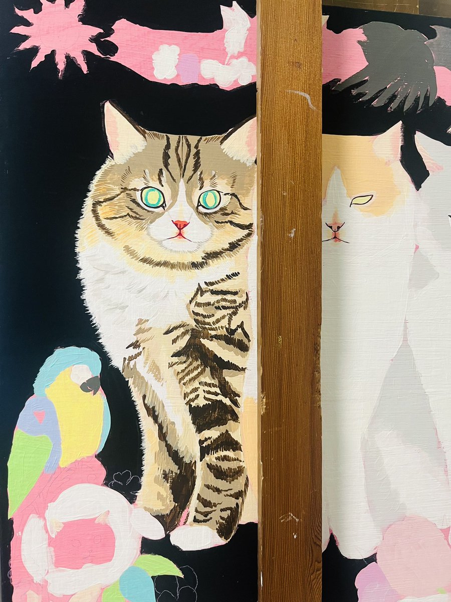猫を描いています。 気がつけばもろもろの締め切りが近いので頑張りま