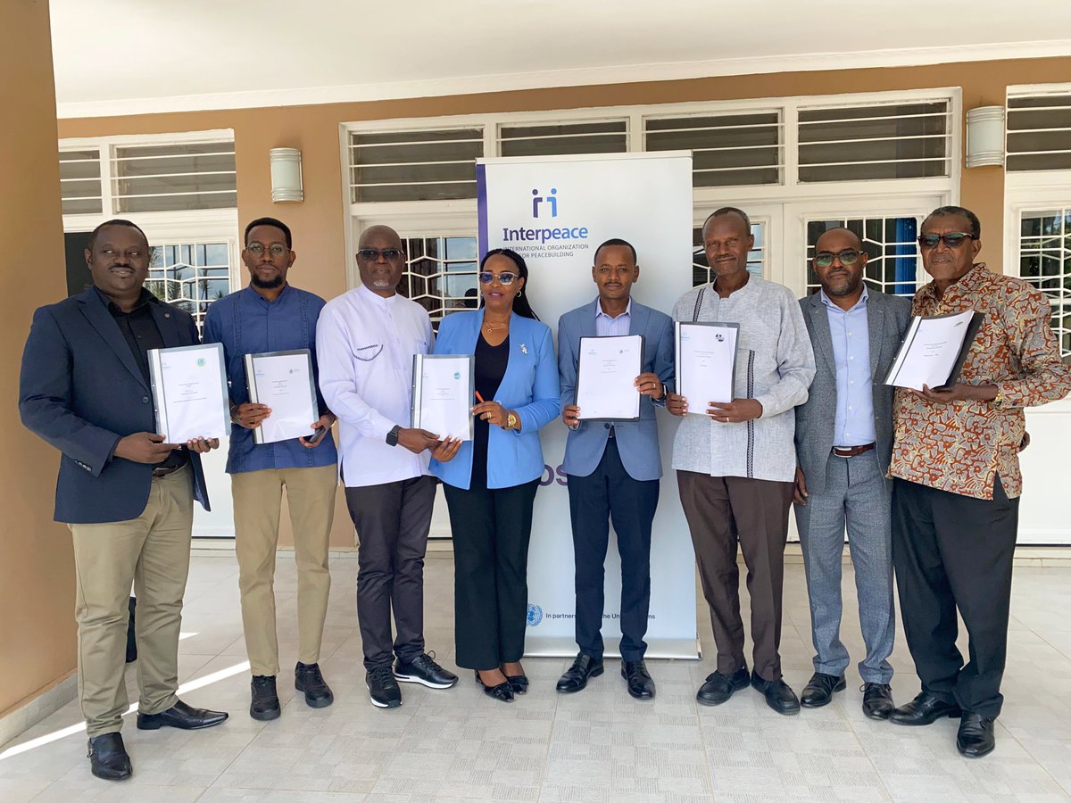 rwandawewant's tweet photo. RWW's Ag. E.D. @YannickKayumba signed a MoU with @Interpeace_Org  to implement a two-year Socio-Emotional Skills program.

In partnership with the @EUinRW ,the initiative will support youth in 28 schools &amp; 2 rehabilitation centers, strengthening emotional well-being &amp; life skills https://t.co/WG2GlGwHof