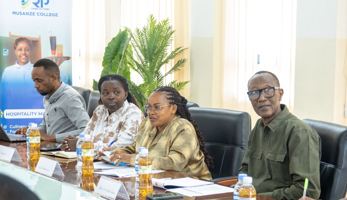 MusanzeCollege's tweet photo. Uyu munsi, Hon. Umuhire Adrie na Hon. Cyitatire Sosthene, Abasenateri bagize Komisiyo ya Sena y’Imibereho, Uburezi, Ikoranabuhanga n'Urubyiruko, basuye @MusanzeCollege bareba aho iterambere ry’Amashuri y’Imyuga n’Ubumenyingiro rigeze, n’uruhare rwo guteza imbere kwihangira umurimo no kuzamura ubukungu bw’Igihugu.
----------------------------------
Today, Hon. Umuhire Adrie and Hon. Cyitatire Sosthene, Senators and Members of the Committee on Social Affairs, Education, Technology and Youth, visited Musanze College to assess the progress of Technical and Vocational Education and Training (TVET) and its contribution to promoting entrepreneurship and strengthening the national economy.