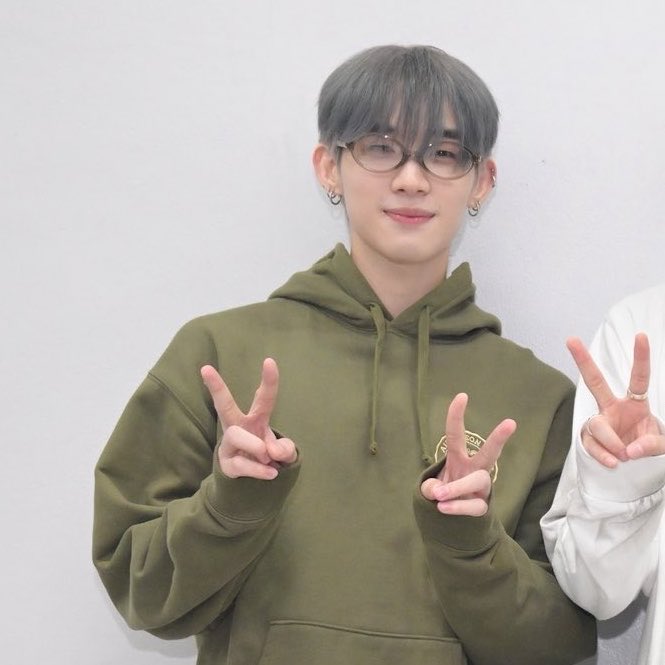 ⋆ blissnbitss tweet media