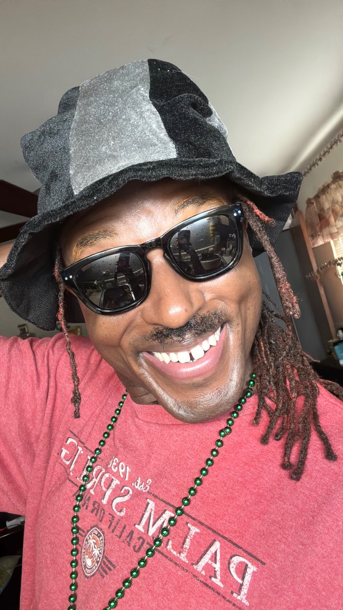 Damon Clark tweet media