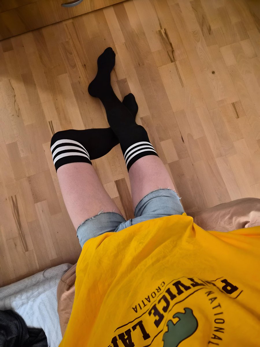 HwangGSong's tweet photo. Non credo mi stiano bene 🙅‍♂️ https://t.co/Z6ZXrVgxQ8