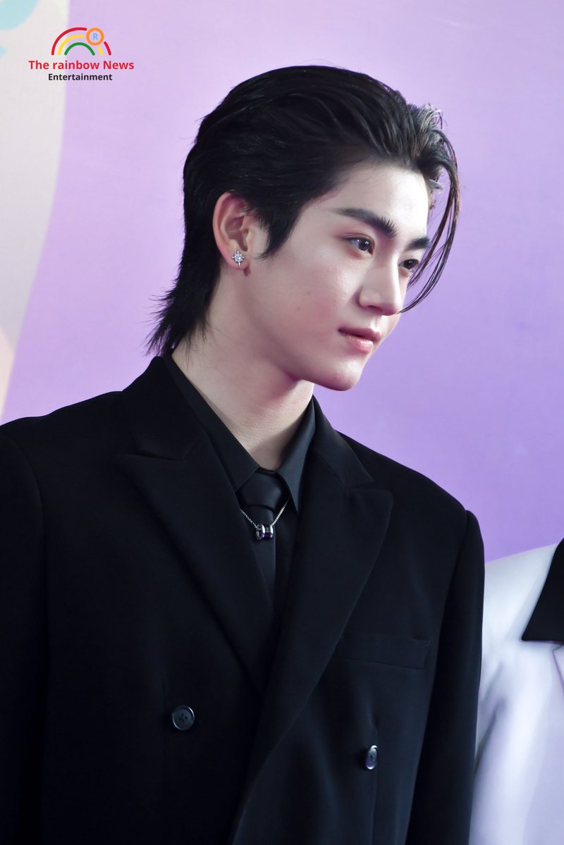┌ ★ 𝙢𝙛𝙙 🦕 ! วันพุธมีต้นส้ม EP.2 🍊 tweet media