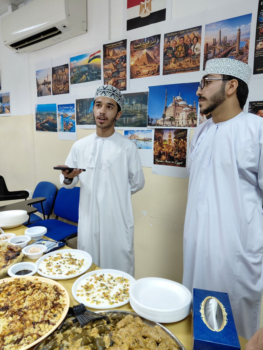 EduGovNbt2617's tweet photo. في إطار تعزيز الشراكة ودعم المواهب الواعدة، شهدت الكلية المهنية زيارة من الأستاذ غالب العامري والأستاذ حسين البلوشي لفعالية "Fun Fair"؛ وهي التظاهرة التي تهدف إلى استثمار مشاريع الطلبة وإبراز رؤاهم الإبداعية في ريادة الأعمال. https://t.co/JY9AgCabtd