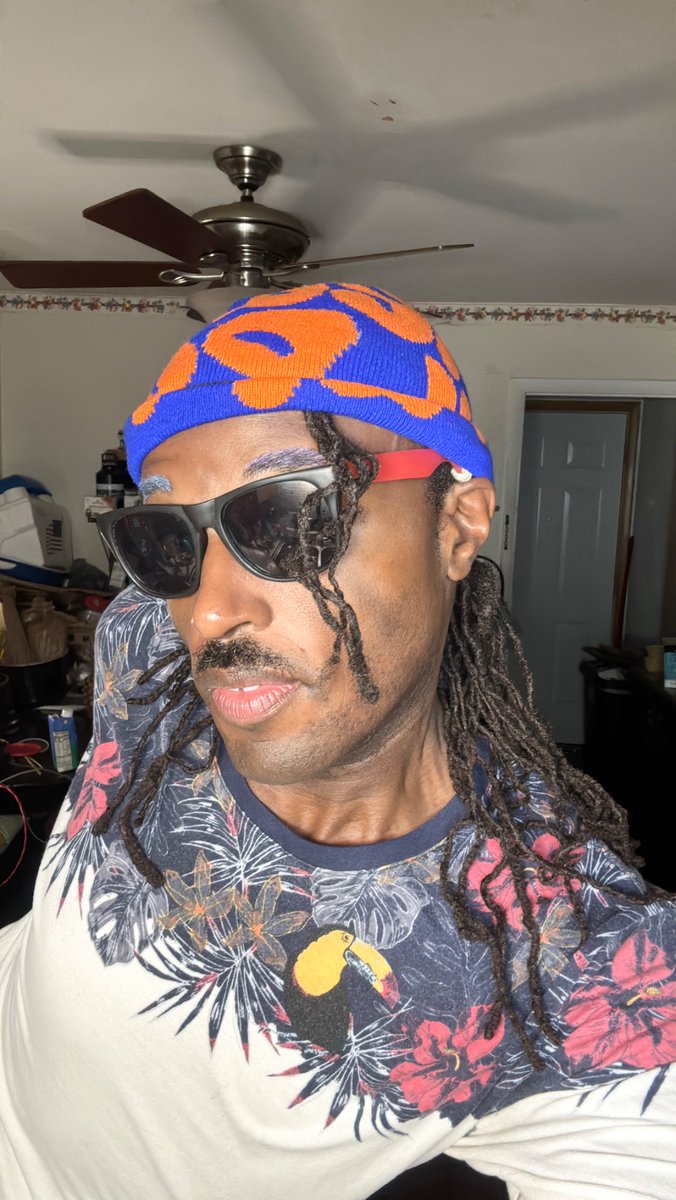 Damon Clark tweet media