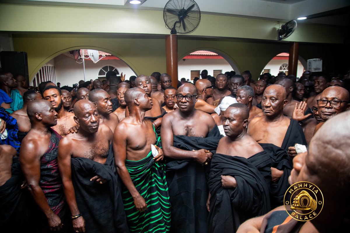 ManhyiaPalace's tweet photo. On May 18, 2026, Nana Acheampomaa Ntansa Yiadom II, together with the kingmakers of the Agona Traditional Area, presented Mr. Benjamin Kwaku Boakye to the Asantehene as the new caretaker of the revered “Okomfo Anokye Amoampon” stool.

The next step will see Mr. Boakye led by the council to swear allegiance — first to the people of Agona, then to the traditional council, and finally to the Asantehene himself.

#manhyiapalace