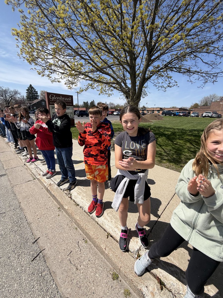 Glenbrook Elementary tweet media