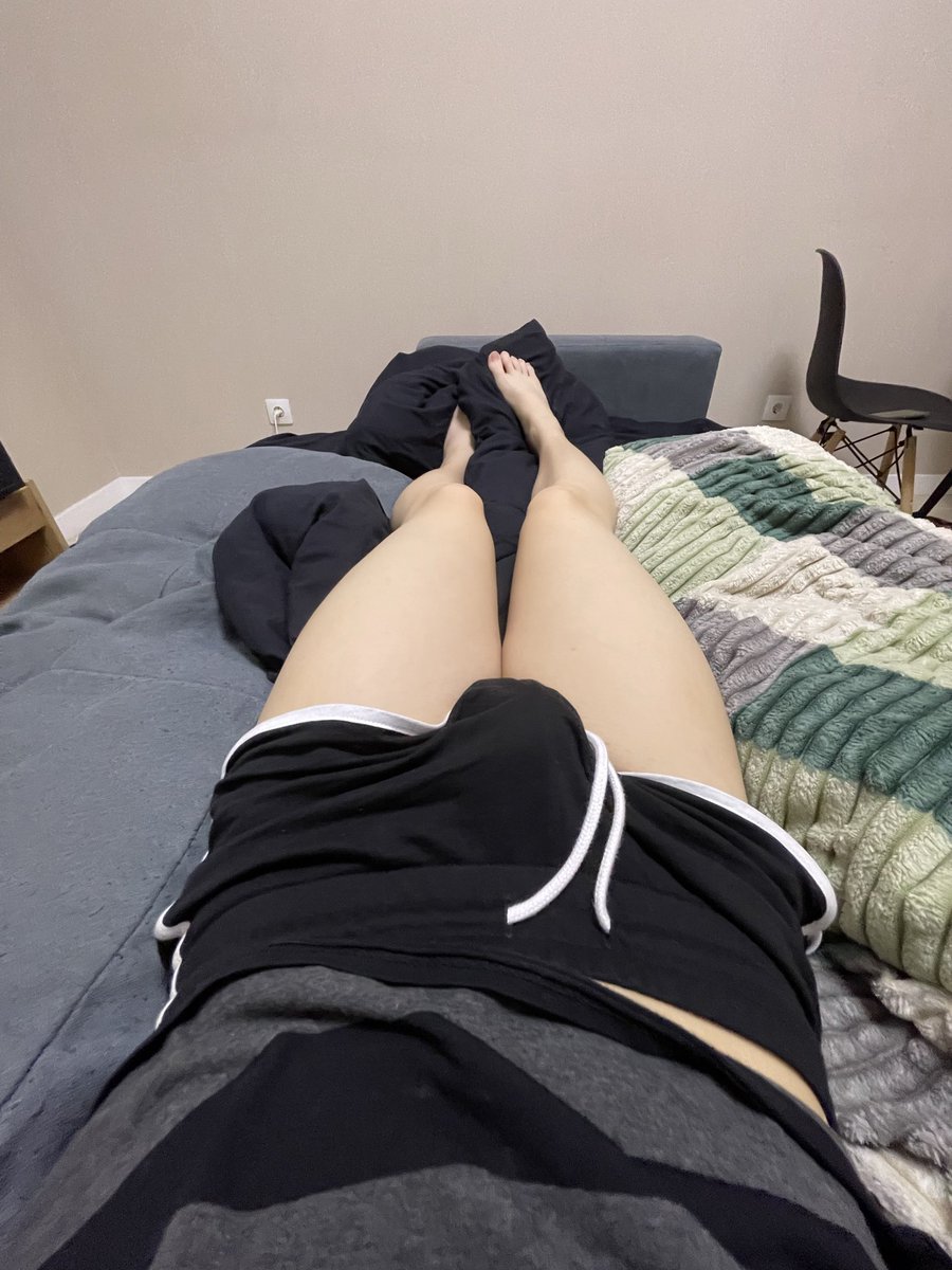 🌊femboy Gregory Byyrd tweet media