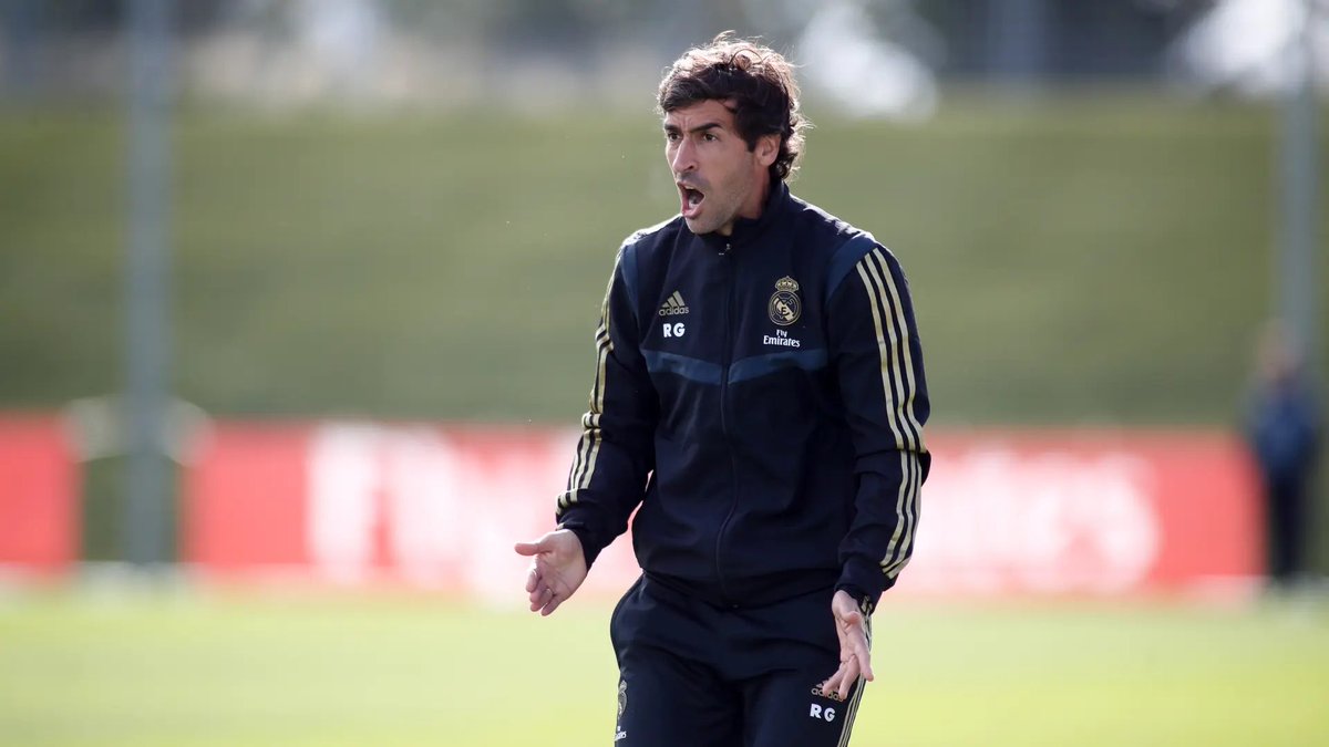 ESnomanu's tweet photo. Segundo entrenador de José Mourinho en su Segunda Venida. 

En ese vestuario no se va a mover nadie. https://t.co/fCL3FtPXSH