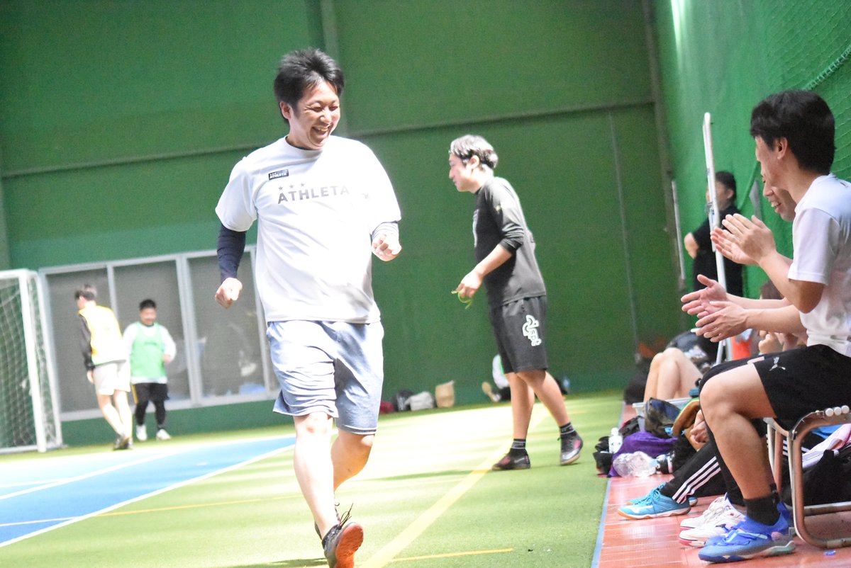 futsal_design's tweet photo. 【ギャラリーページ更新😂】
「豊橋ミックスリーグ2026.3～ 第3節_20260510」

全チーム最後までエンジョイの気持ちに溢れるプレーで走り続けた最終節！全員が懸命に走り抜けたTFC&amp;TFCオーバー40が悲願の初優勝で幕を閉じました！

https://t.co/5siEB9FEgG https://t.co/Qj9jyovb8Y