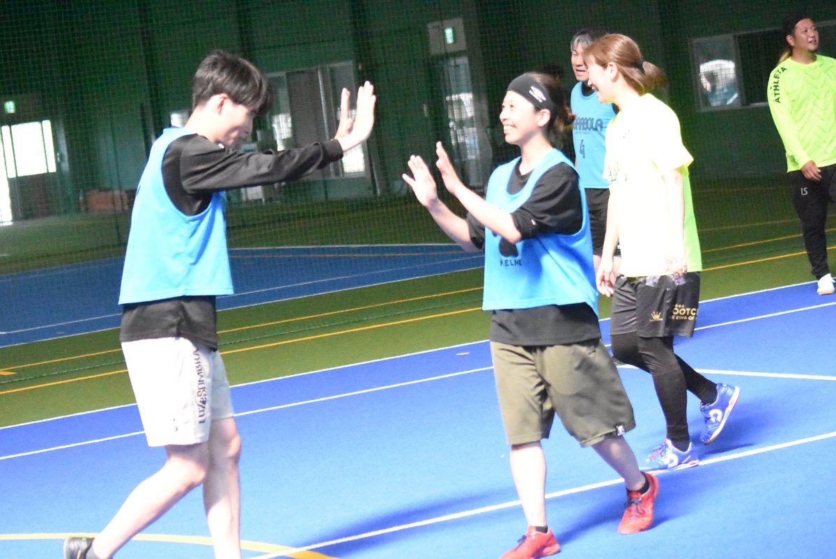 futsal_design's tweet photo. 【ギャラリーページ更新😂】
「豊橋ミックスリーグ2026.3～ 第3節_20260510」

全チーム最後までエンジョイの気持ちに溢れるプレーで走り続けた最終節！全員が懸命に走り抜けたTFC&amp;TFCオーバー40が悲願の初優勝で幕を閉じました！

https://t.co/5siEB9FEgG https://t.co/Qj9jyovb8Y