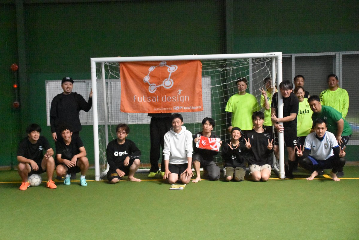 futsal_design's tweet photo. 【ギャラリーページ更新😂】
「豊橋ミックスリーグ2026.3～ 第3節_20260510」

全チーム最後までエンジョイの気持ちに溢れるプレーで走り続けた最終節！全員が懸命に走り抜けたTFC&amp;TFCオーバー40が悲願の初優勝で幕を閉じました！

https://t.co/5siEB9FEgG https://t.co/Qj9jyovb8Y
