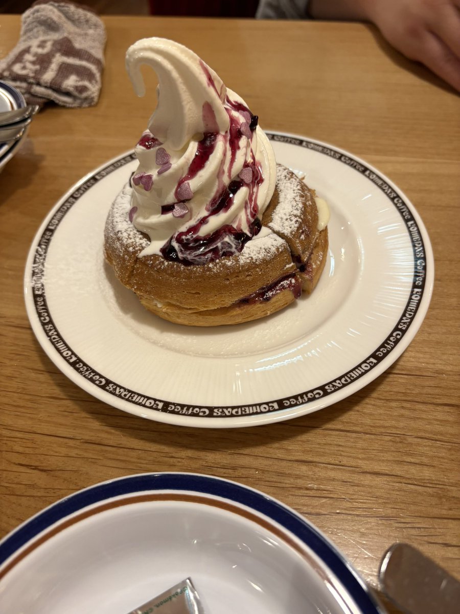 panda10030210's tweet photo. ポケモンコラボコメダと飯 https://t.co/8X0E8ei24X